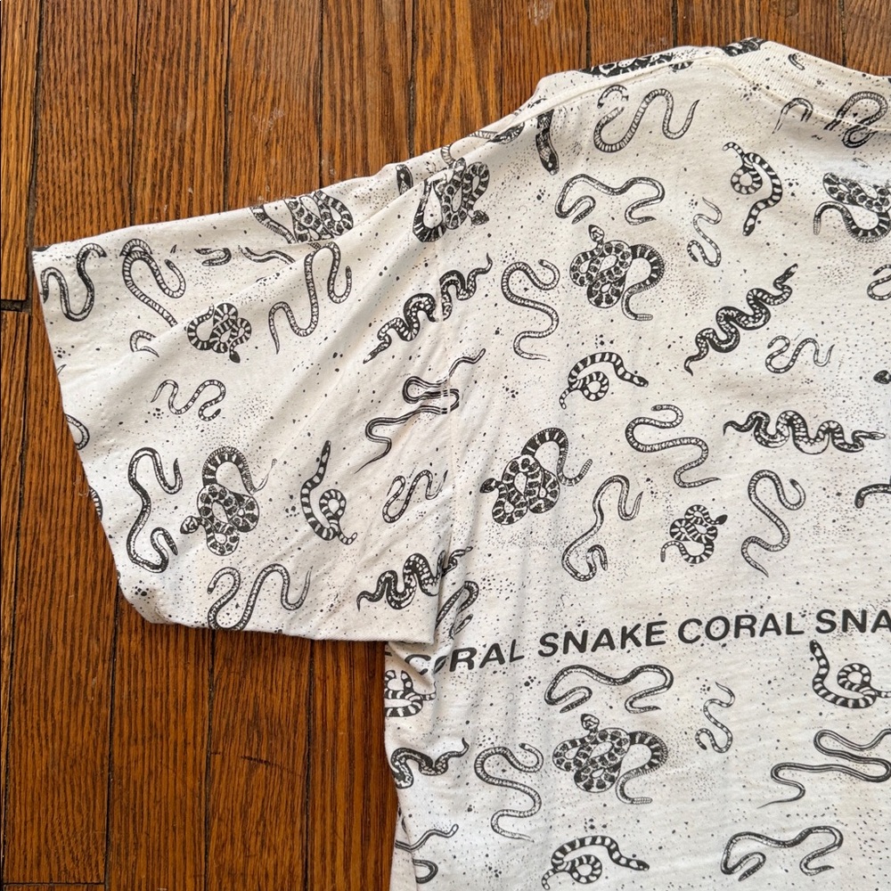 1993 Coral Snake AOP Vintage Single Stitch T-Shirt - Picture 9 of 13